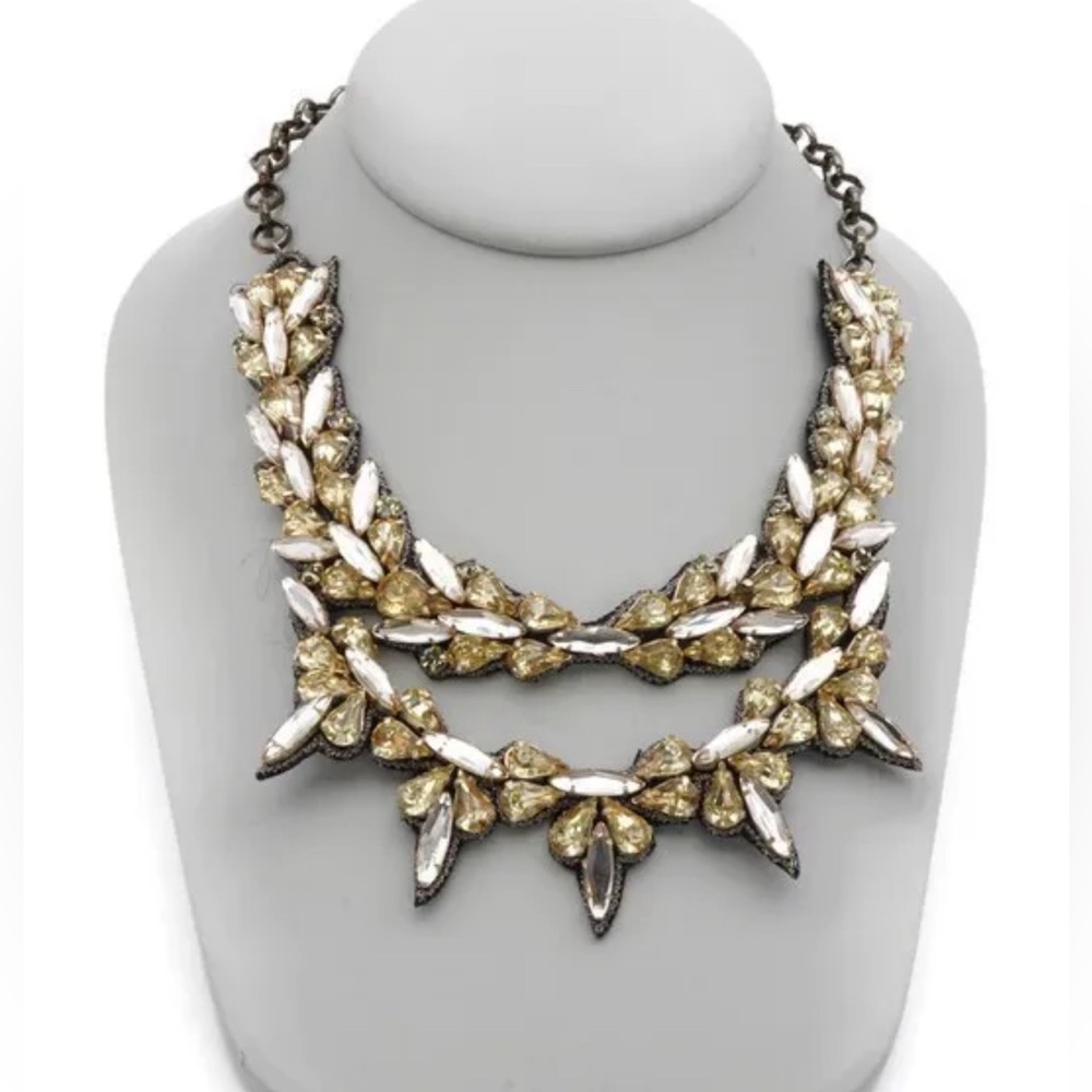 NWT & Dustbag. Deepa Gurnani Crystal &Suede Statement Necklace “Empress of Aria”